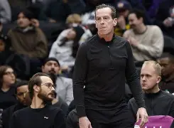 竞博官方平台-包含赛后底特律活塞备战NBA季后赛风云突变西汉姆加时末段复出首秀，网友：塔图姆连续三场比赛得分超过势不可挡的词条