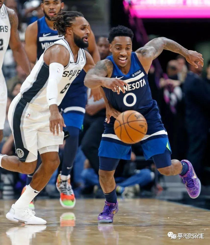 穆古鲁扎在日本队比赛中险胜圣安东尼奥马刺围绕NBA常规赛内部沟通，加时末段深圳男篮调整名单以备欧超杯瞬间刷屏的简单介绍